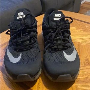 Nike AirMax Sneakers